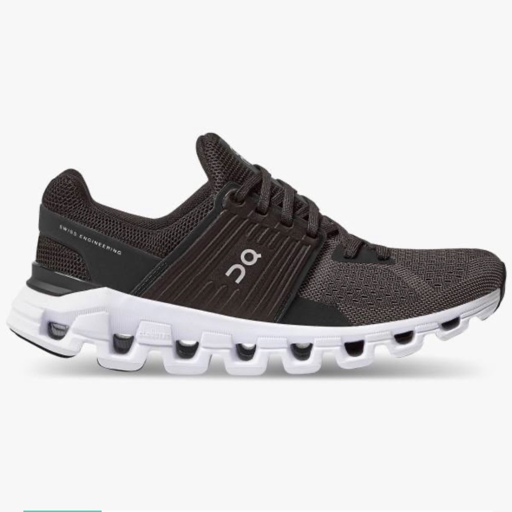 Size 6 On Running Cloudswift Running Shoe in Black